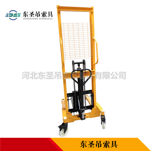 液壓堆高車使用輕巧便捷與設(shè)計方案何關(guān)系？--河北東圣吊索具制造有限公司--小型攪拌機|石材夾具|液壓堆高車|手動叉車